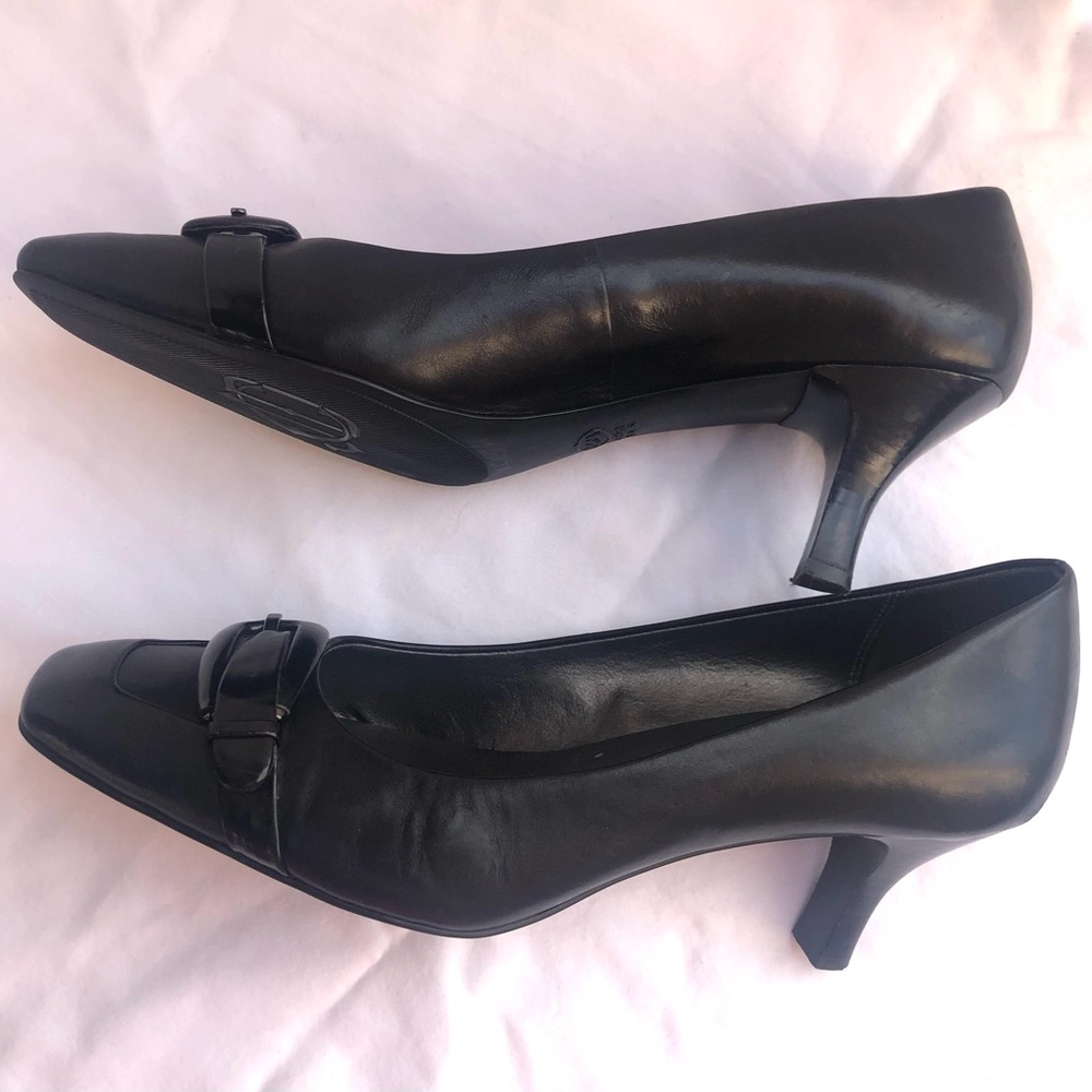Women’s classic black leather almond toe dress pump kitten heels size 10 - Picture 4 of 8